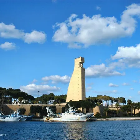 Pacuvius Bed and breakfast 4*