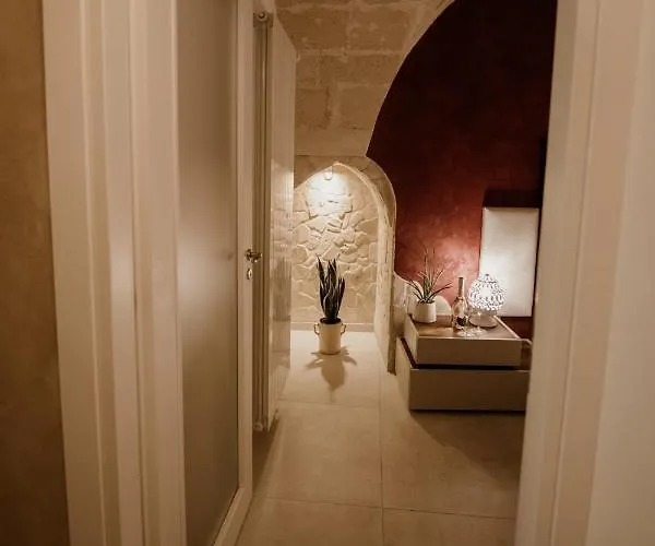 Pacuvius Bed and Breakfast 4*